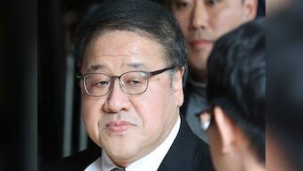 South Korean political scandal widens, two former aides of president Park arrested