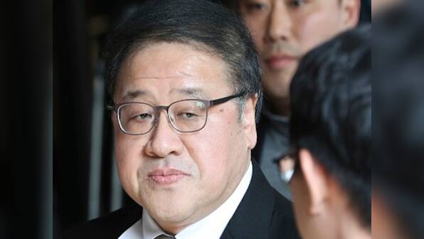 South Korean political scandal widens, two former aides of president Park arrested