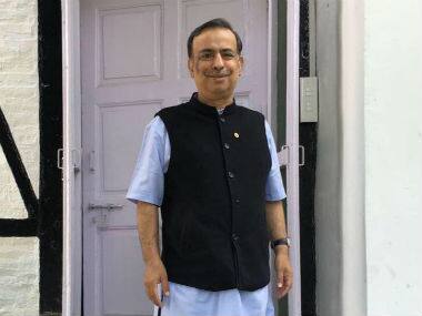 Kashmir: Advisor to CM Mehbooba Mufti, Amitabh Mattoo resigns