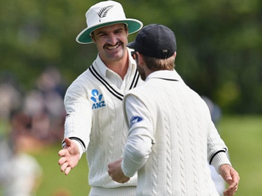 New Zealand vs Pakistan: Colin de Grandhomme's six wickets on debut sinks Misbah and Co New Zealand vs Pakistan: Colin de Grandhomme's six wickets on debut sinks Misbah and Co