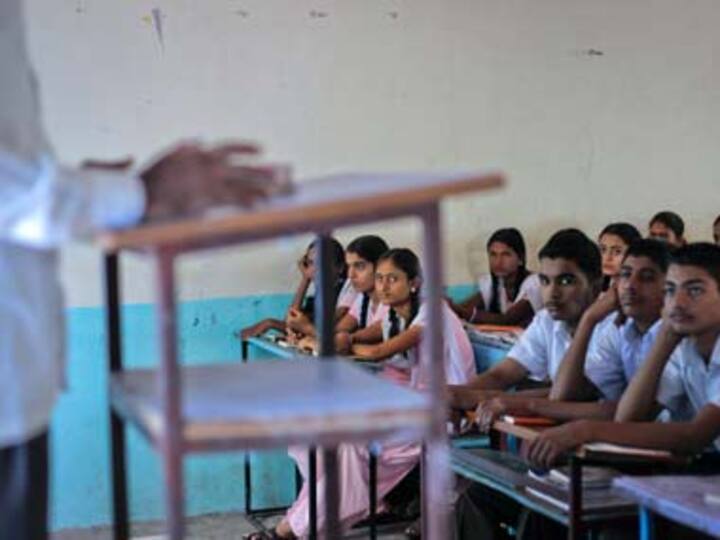 Pollution in Delhi: Municipal schools to stay shut till Wednesday