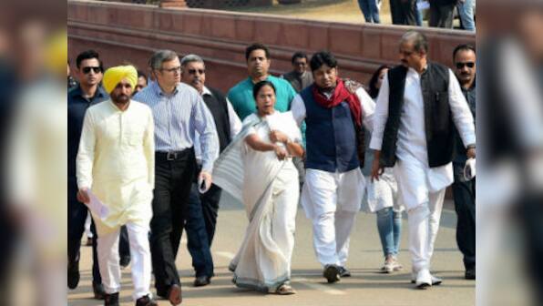Demonetisation: Mamata Banerjee backed by JD(U), SP, NCP, AAP in protest at Jantar Mantar