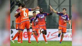 ISL 2016: FC Pune City edge Delhi Dynamos in a thriller to keep semi-final hopes alive