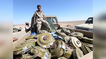 Yemen's Huthi rebel alliance appears to crumble as ex-president Ali Abdullah Saleh turns to Saudi Arabia