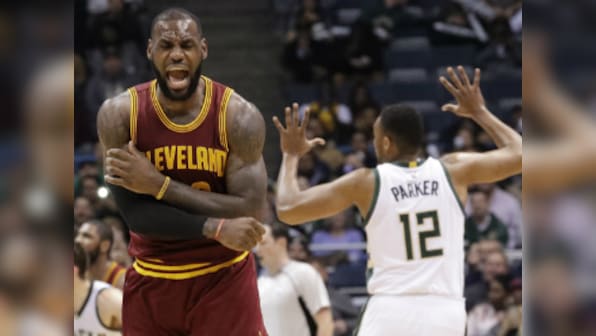 NBA roundup: Bucks, Magic rule in night of upsets by beating Cavaliers, Spurs