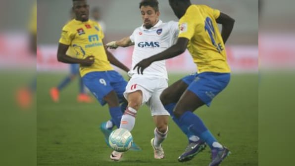 ISL 2016: Kerala Blasters' defensive changes let them down against Delhi Dynamos