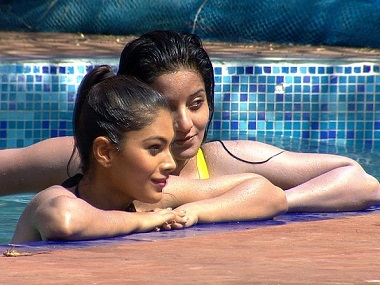 Bigg Boss 10, episode 18, 3rd November 2016 preview: Lopa-Mona cause a stir Bigg Boss 10, episode 18, 3rd November 2016 preview: Lopa-Mona cause a stir