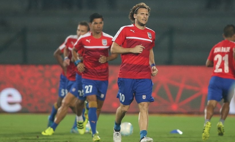 Mumbai City FC captain Diego Forlan in a training session with his teammates. ISL
