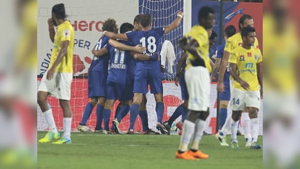 ISL 2016: Big defeat to Mumbai City FC hurts Kerala Blasters' goal difference, may hit play-off chances