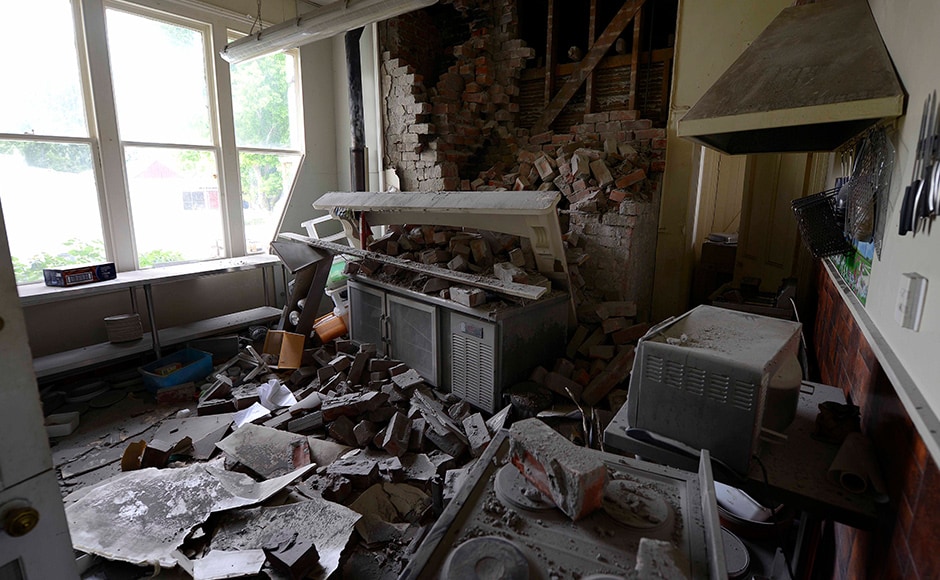 The Waiau Lodge Hotel, in Waiau, 120 kms north of Christchurch, shows damage in the aftermath of a 7.5 magnitude earthquake on November 14, 2016 in Waiau, New Zealand. The 7.5 magnitude earthquake struck 20km south-east of Hanmer Springs at 12.02am and triggered tsunami warnings for many coastal areas. Getty Images