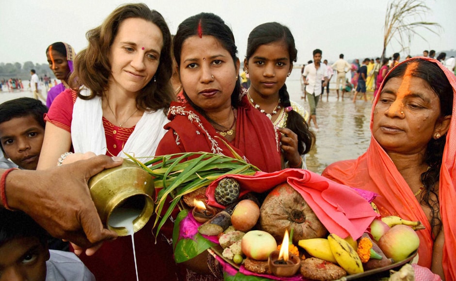A French woman performing Chhath rituals at Bodhgaya in Bihar on Sunday. PTI A French woman performing Chhath rituals at Bodhgaya in Bihar on Sunday. PTI