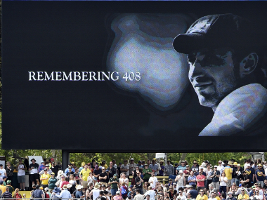 Phillip Hughes' death caused by 'minuscule midjudgement', nobody else to blame, says coroner Phillip Hughes' death caused by 'minuscule midjudgement', nobody else to blame, says coroner