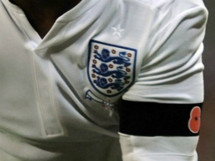 Fifa to sanction England and Scotland after teams insist on wearing banned poppy symbols on jerseys