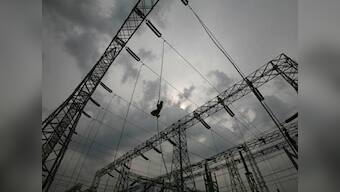 Los Angeles left without power for 10 hours as record breaking heatwave hits California