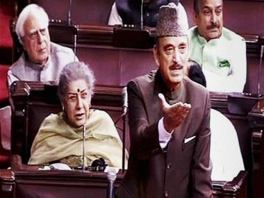 Demonetisation: Myopic Opposition walks straight into trap laid by PM Narendra Modi Demonetisation: Myopic Opposition walks straight into trap laid by PM Narendra Modi