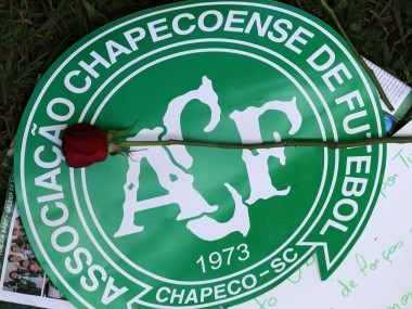 Chapecoense plane crash: Brazil and Colombia to play benefit game for victims' families Chapecoense plane crash: Brazil and Colombia to play benefit game for victims' families
