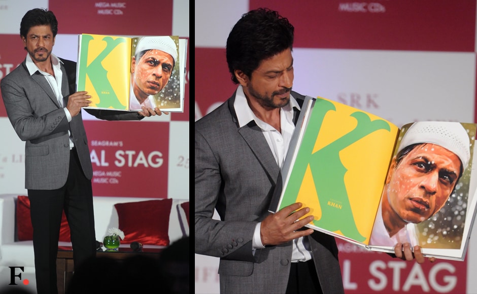Shah Rukh Khan holding up the book. Sachin Gokhale/Firstpost Shah Rukh Khan holding up the book. Sachin Gokhale/Firstpost