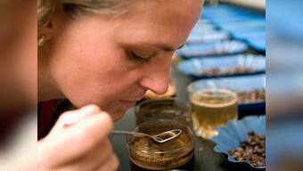 New smell test may help identify people at risk of getting Alzheimer's disease