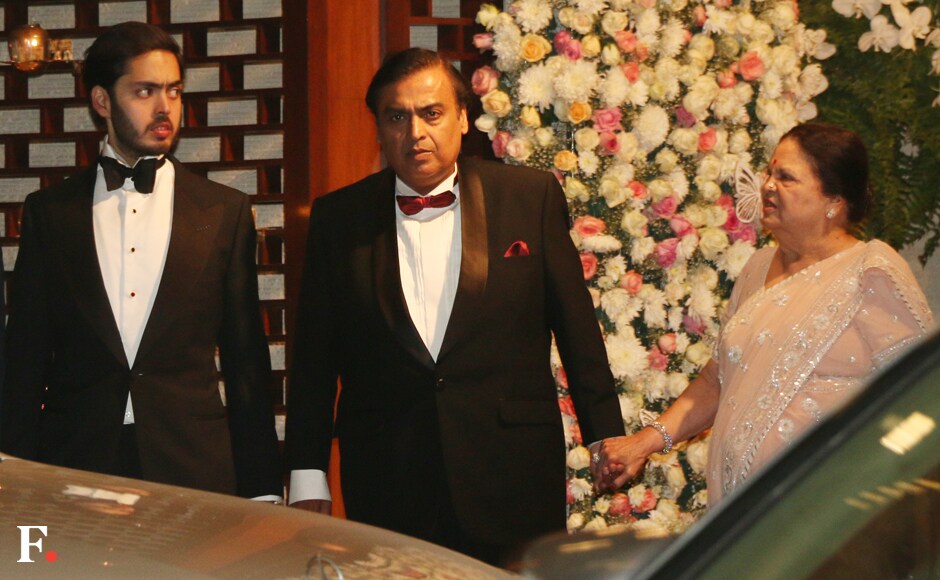 (L-R) Anant Ambani, Mukesh Ambani and Kokila Ambani (L-R) Anant Ambani, Mukesh Ambani and Kokila Ambani
