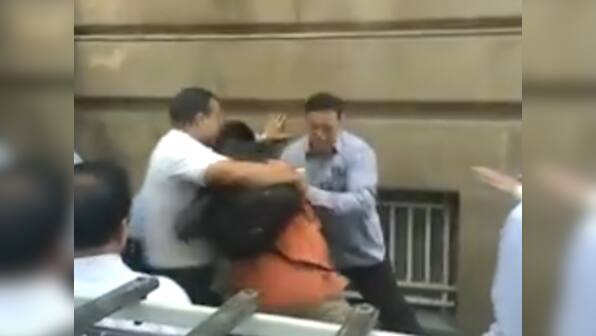 Tata security staff beats up photojournalists at company headquarters, Bombay House