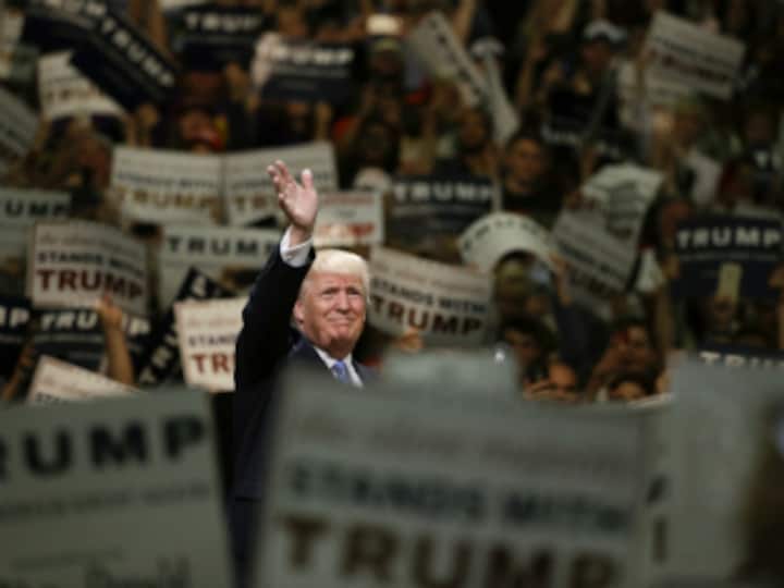 In a first since May, Donald Trump edges ahead of Hillary Clinton in polls