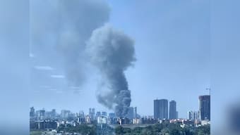 Massive fire in Mumbai's Jogeshwari; cylinder blast suspected to be the cause