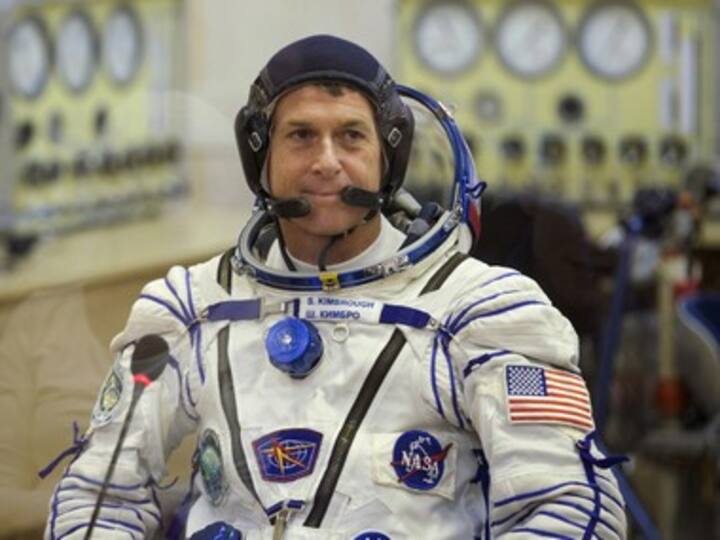 US election 2016: Nasa astronaut casts lone vote from space