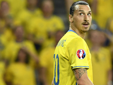 Zlatan Ibrahimovic to get statue after being named best Swedish player for 10th consecutive year Zlatan Ibrahimovic to get statue after being named best Swedish player for 10th consecutive year