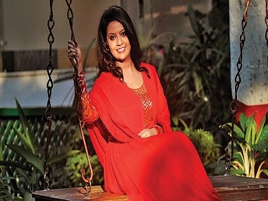 Amitabh Bachchan to appear in a music video with Maharashtra CM Devendra Fadnavis' wife Amitabh Bachchan to appear in a music video with Maharashtra CM Devendra Fadnavis' wife