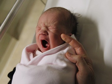 Delhi newborn declared dead and bagged, awakens before burial; undergoing treatment now Delhi newborn declared dead and bagged, awakens before burial; undergoing treatment now