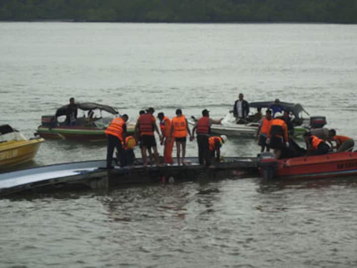 Ten dead in Uganda ferry accident