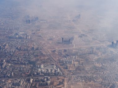 Delhi HC dismayed at depleting green cover, says capital will turn into a desert at this rate Delhi HC dismayed at depleting green cover, says capital will turn into a desert at this rate