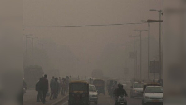 Delhi air quality remains 'very poor'; EPCA predicts pollution levels will rise further in coming days