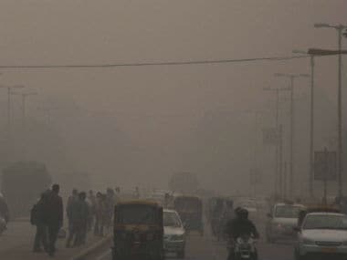 As Delhi pollution levels hit severe on Christmas eve, green activists argue for decentralised governance