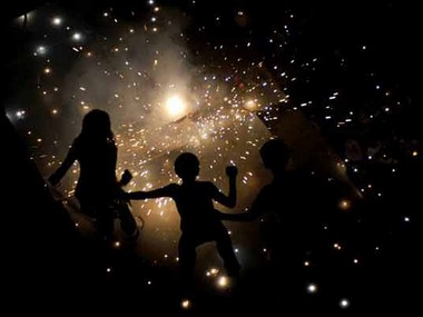 Supreme Court bans sale, stocking of firecrackers in NCR Supreme Court bans sale, stocking of firecrackers in NCR