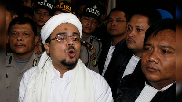 Indonesia: Muslim protesters march to demand Jakarta governor's resignation