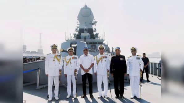 Did Parrikar do the navy justice by wearing a pair of sandals while commissioning INS Chennai?