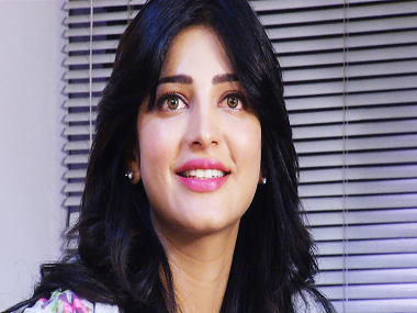 Shruti Haasan files an FIR against a cyber stalker, a Karnataka-based doctor Shruti Haasan files an FIR against a cyber stalker, a Karnataka-based doctor