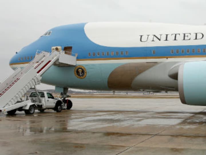 Donald Trump tells govt to 'cancel order' for expensive revamped Air Force One