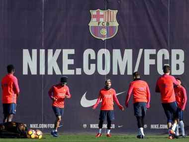 La Liga: Real Madrid’s 6-point lead over Barcelona gives this El Clasico the hype it deserves La Liga: Real Madrid’s 6-point lead over Barcelona gives this El Clasico the hype it deserves