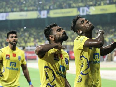 ISL 2016: Kerala Blasters pip NorthEast United to semifinal berth thanks to CK Vineeth winner ISL 2016: Kerala Blasters pip NorthEast United to semifinal berth thanks to CK Vineeth winner
