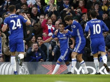 Premier League: Chelsea record 12th consecutive win; Olivier Giroud rescues Arsenal