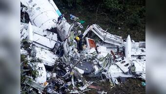 Chapecoense plane crash: Pilots were aware of fuel shortage, were late in sounding alarm, confirm authorities