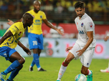 ISL 2016: Delhi Dynamos to wear Chapecoense FC logo in semi-final against Kerala Blasters ISL 2016: Delhi Dynamos to wear Chapecoense FC logo in semi-final against Kerala Blasters