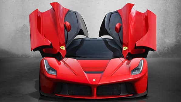 500th LaFerrari auctioned for reconstruction of earthquake struck region in Italy