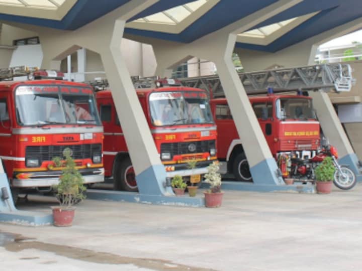 Massive fire breaks out at Jaipur banquet hall, five tenders rushed to the spot; no casualties reported