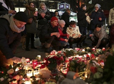 Berlin Christmas attack: Cops intensify manhunt; pressure builds on Angela Merkel Berlin Christmas attack: Cops intensify manhunt; pressure builds on Angela Merkel