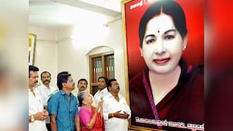 Jayalalithaa is dead: TN govt announces 7-day state mourning; 3 days' holiday for schools, colleges