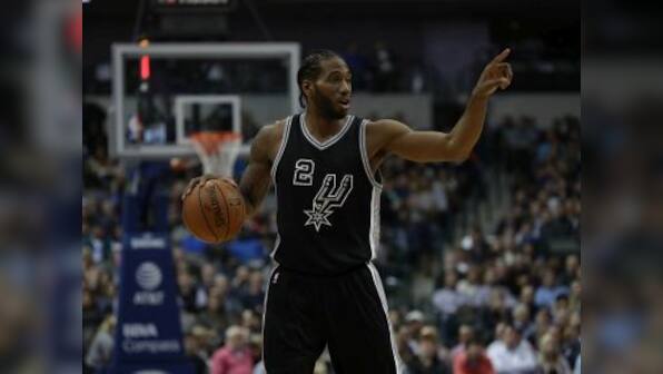 NBA Roundup: Kawhi Leonard's Spurs make comeback victory; Chicago Bulls lose third straight game