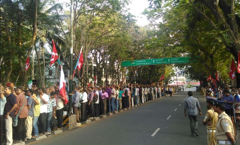 The formation of the human chain was preceded by a meeting addressed by State CM Pinarayi Vijayan. Twitter/ @cpimspeaks